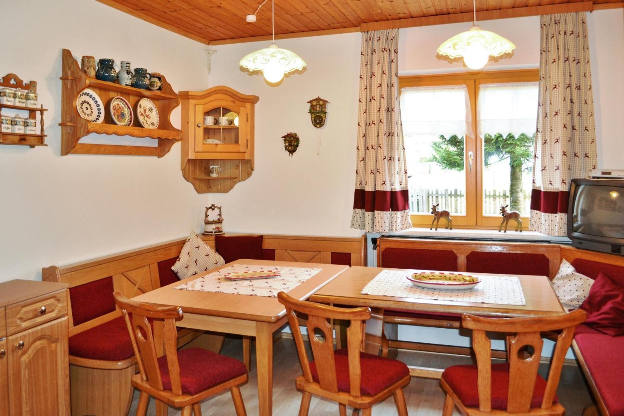 Charming House In Pruggern, Mountain View Villa Room photo